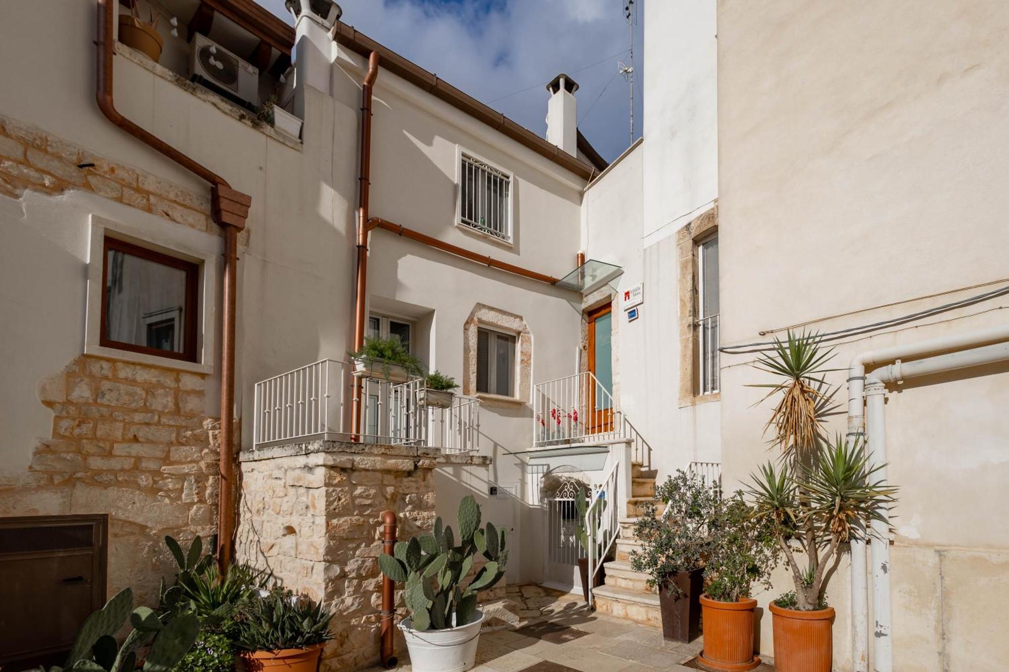 Antiche Mura Apartments"Cielo Di Puglia" -2 Matrimoniali, Cucina E Terrazzo Turi Luaran gambar